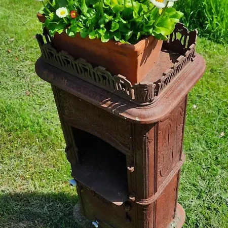 Am Wingertsberg Laacher Daire