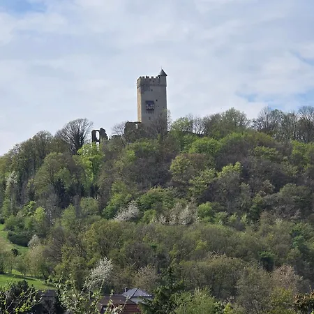 Am Wingertsberg Laacher *