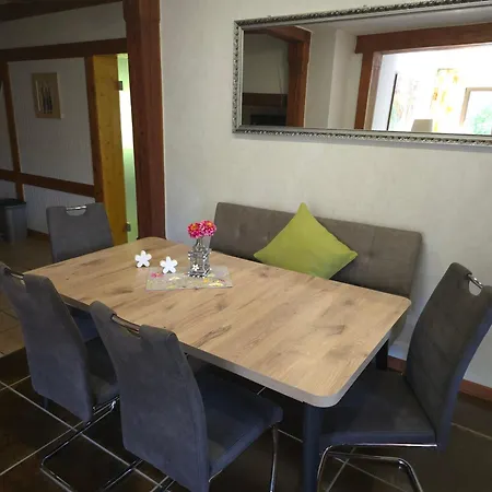 Am Wingertsberg Laacher Apartment *