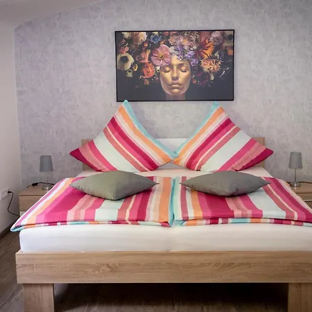 Am Wingertsberg Laacher Daire *