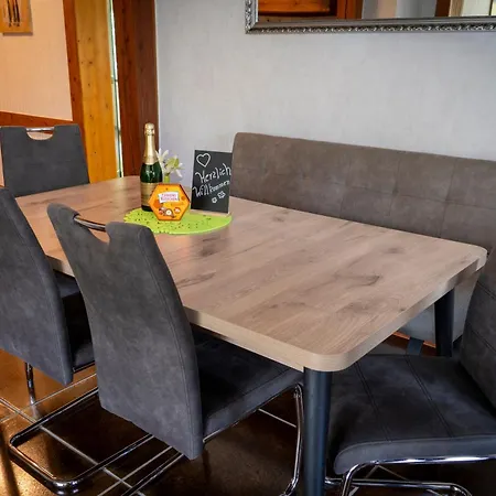 Am Wingertsberg Laacher Apartment Glees