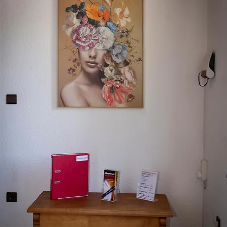 Апартаменты Am Wingertsberg Laacher Glees