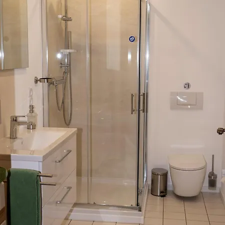 Am Wingertsberg Laacher Daire *